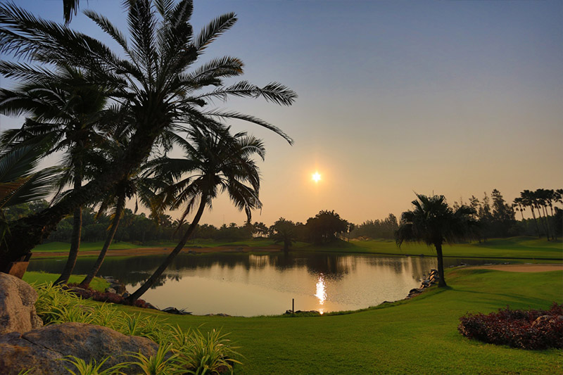 GOLF-COURSE021